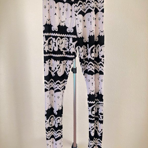 The Vintage Shop Black/White Pattern Thin Legging - Picture 1 of 3